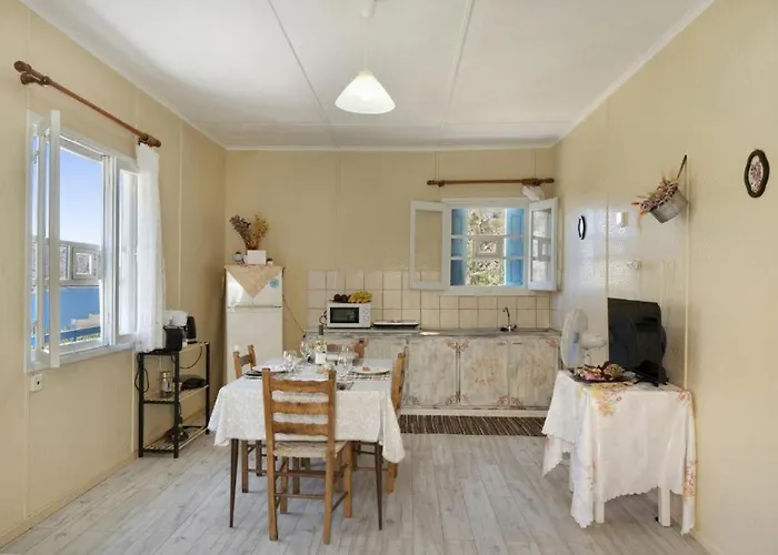 בית נופש Antonis House *